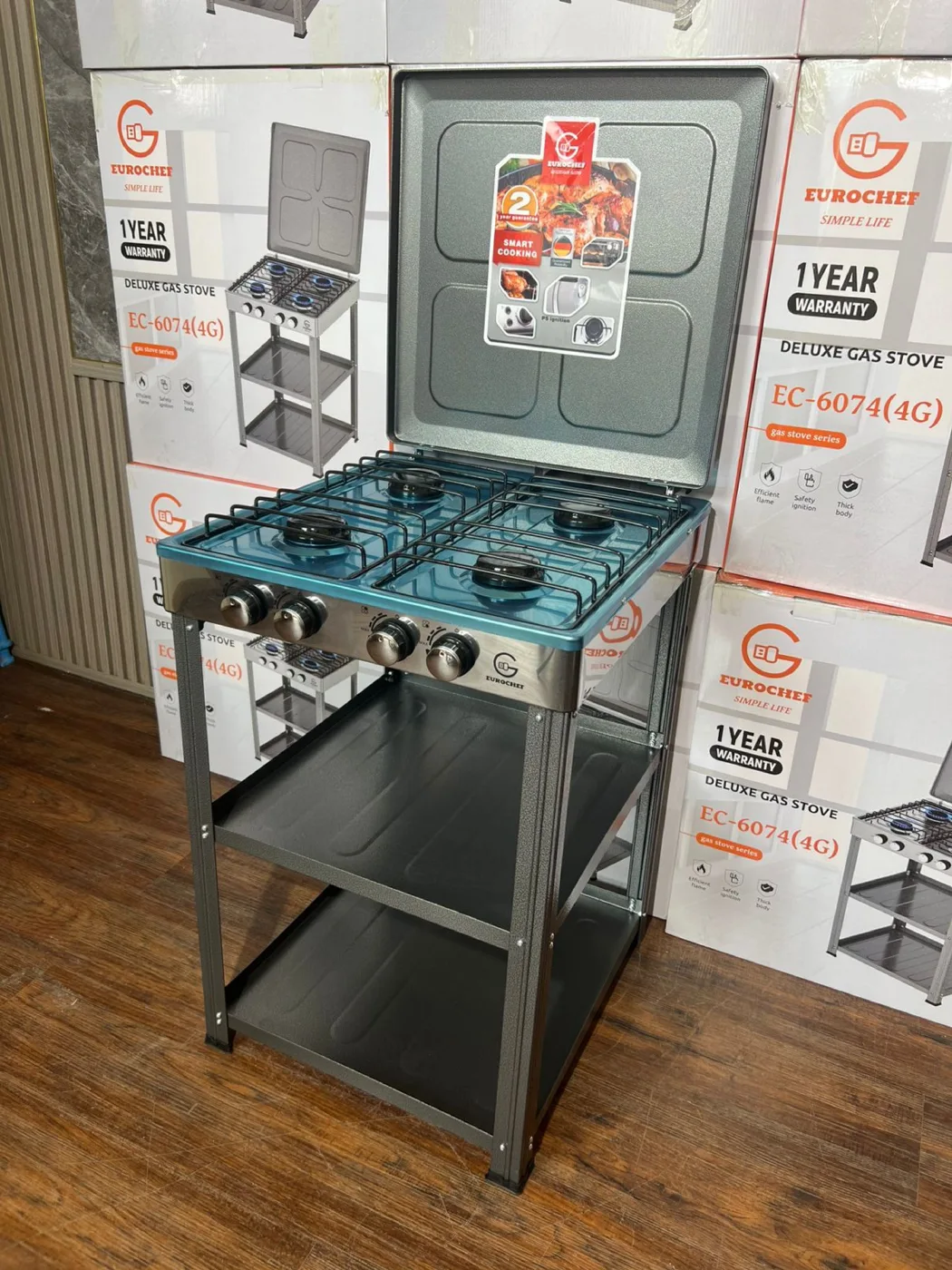 Standing Gas Cooker with Shelf